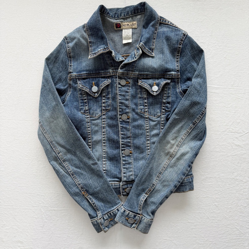 Vintage Nine Planet Denim Jacket Womens S Made USA Stretch Fitted Y2K Trucker